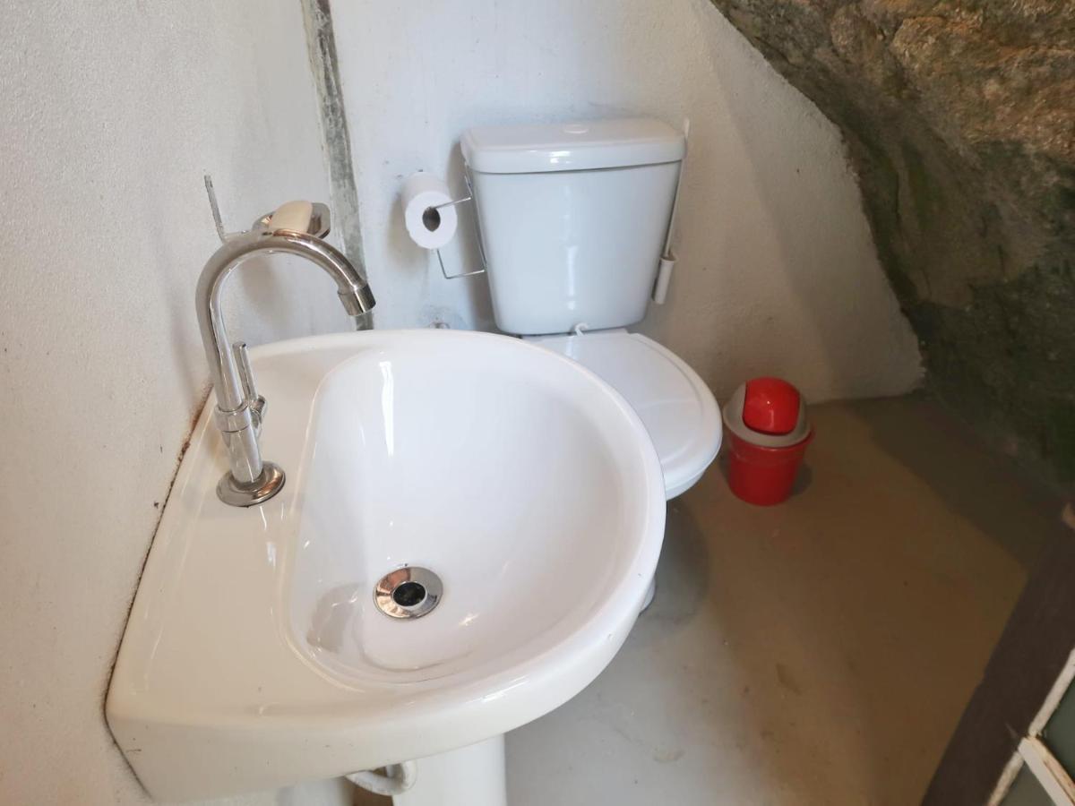 Casa Matatiso - Quartos Em Casa Compartilhada Na Ilha Grande المظهر الخارجي الصورة
