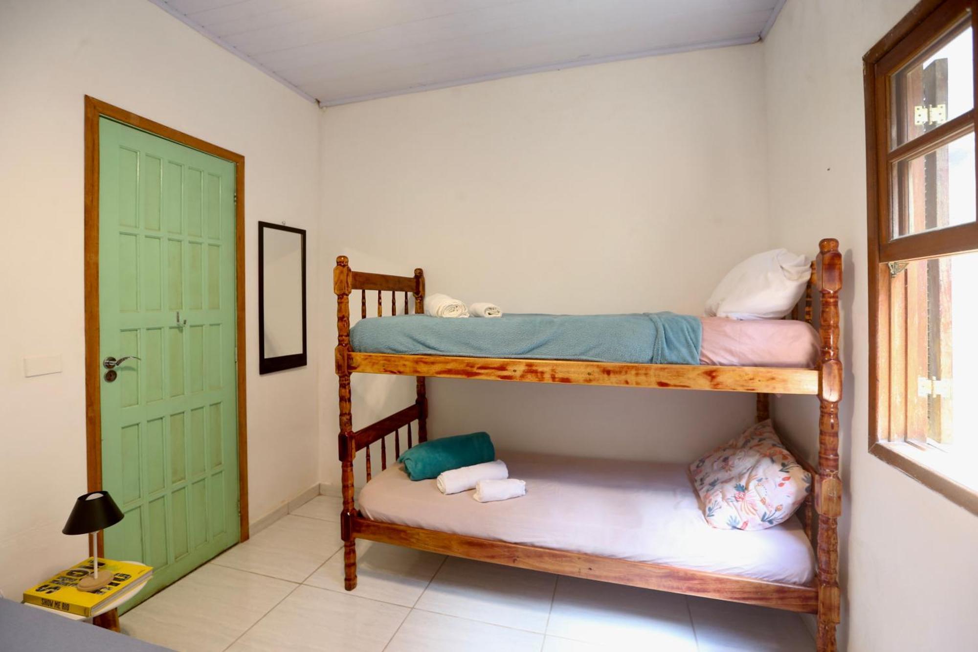 Casa Matatiso - Quartos Em Casa Compartilhada Na Ilha Grande المظهر الخارجي الصورة