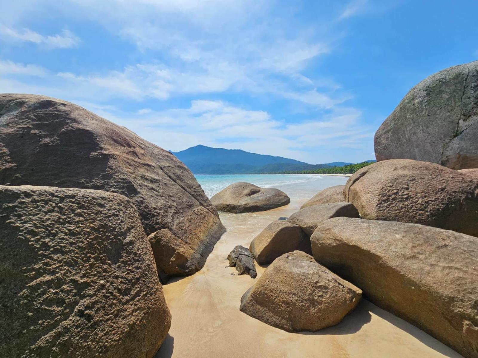 Casa Matatiso - Quartos Em Casa Compartilhada Na Ilha Grande المظهر الخارجي الصورة